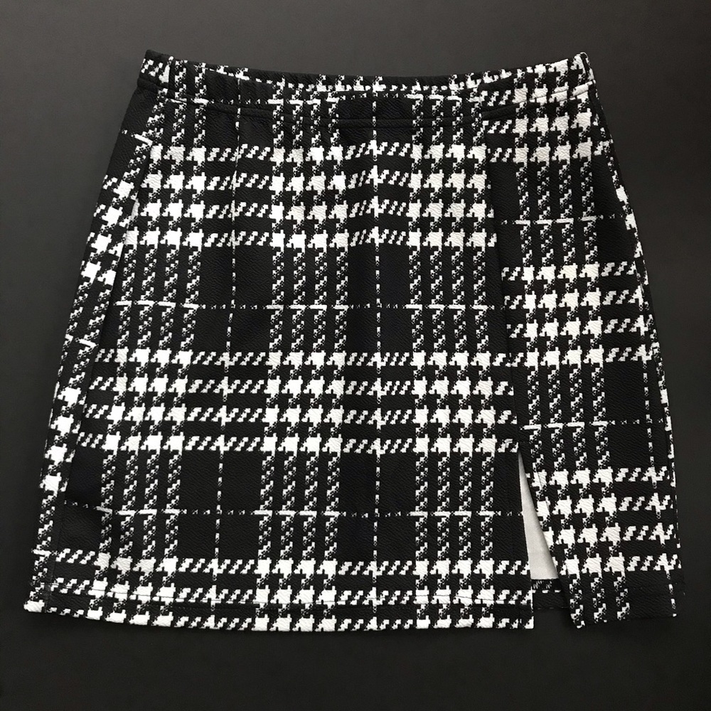 NWOT Adorable mini pencil skirt 🎀